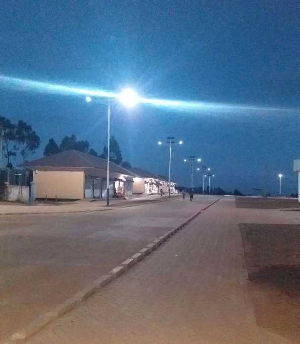 浏阳市非洲科特迪瓦太阳能路灯工程